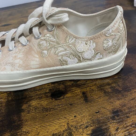 Converse Chuck Taylor 70 Sneakers Womens Sz 7 Peach Embroidered Spring Forward - Picture 8 of 10